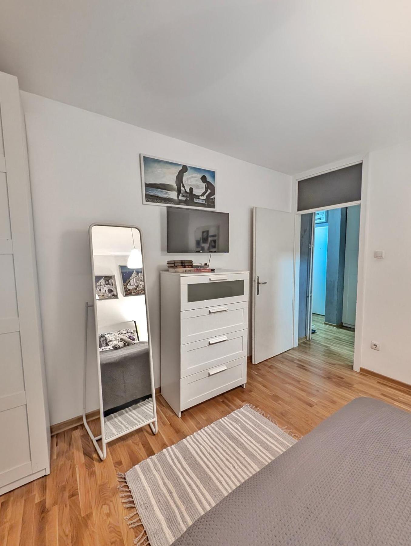 Stellas And Mamas Belgrade Waterfront Apartment
